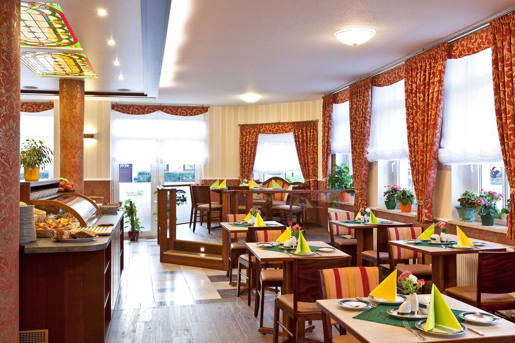 Hotel Fuer Dich Waren  Kültér fotó